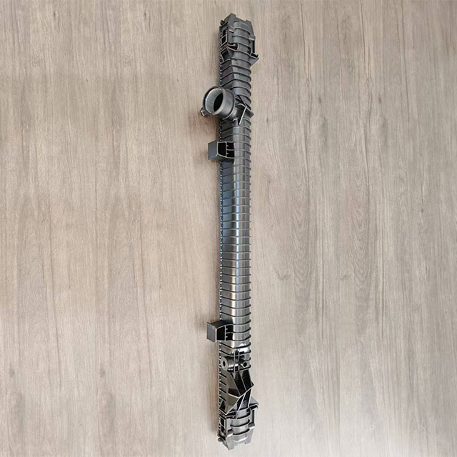 Auto Radiator Water Tank for Man Tg-a (02-) OEM 81061016512